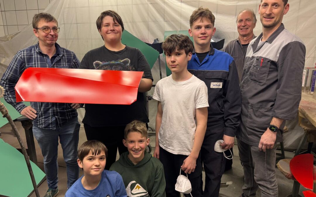 Junior Makers erhalten Lackierworkshop in der HTL Steyr
