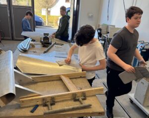 Vorbereitung der Materialoberfläche für die Lackierung