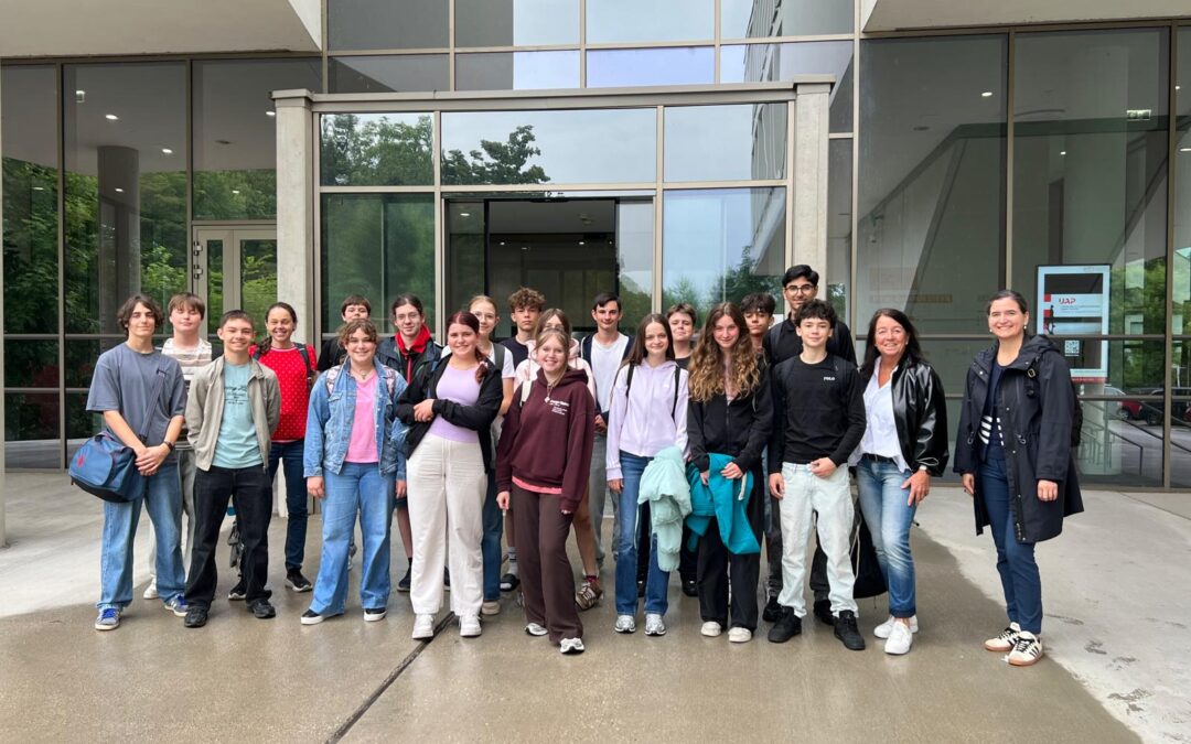 Schulklasse aus Linz zu Besuch an der FH Steyr